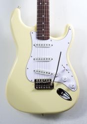 Tokai_AST52_Vintage_White_Rosewood_Stratocaster